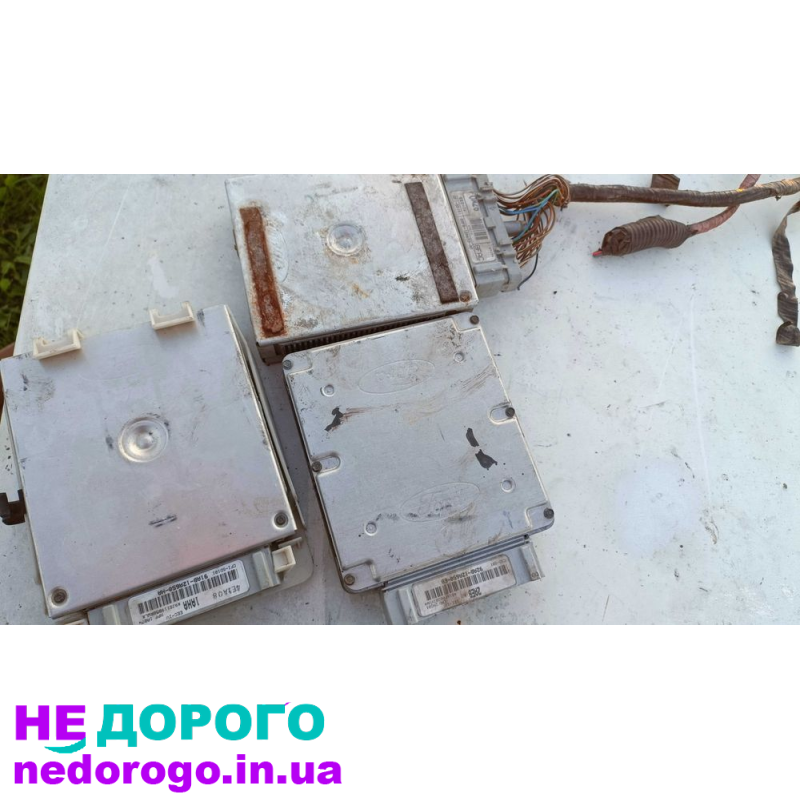 Блок управління ECU Ford Escort Mk5 Orion, 1990, 1.6 л, бензин. Блок запобіжників Ford Escort, 1990, 1.6 л, бензин.