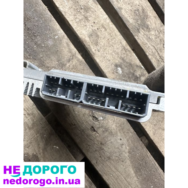 Блок управління роздавальною коробкою Kia Sorento 2.5 4x4 2004, дизель, 2.5 л.