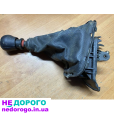 Чехол обшивка куліси МКПП коробки передач тойота Авенсіс т25