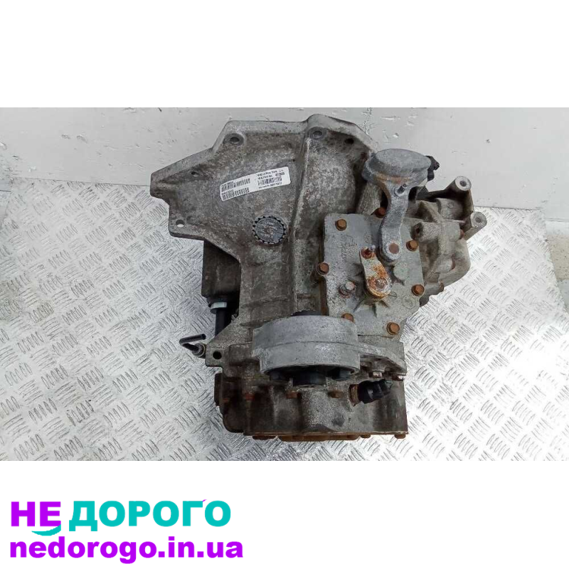 Двигун VM Motori R425 DOHC, Crysler Voyager 2001, 2.5 л дизель. Dodge RamVan 2002, 5.9 л бензин. Crysler GrandVoyager 2003, 2.5 л дизель.