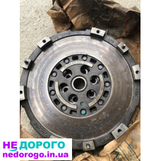 Демфер Шевроле Captiva 2.2 дизель 2014 2.2 л паливо.