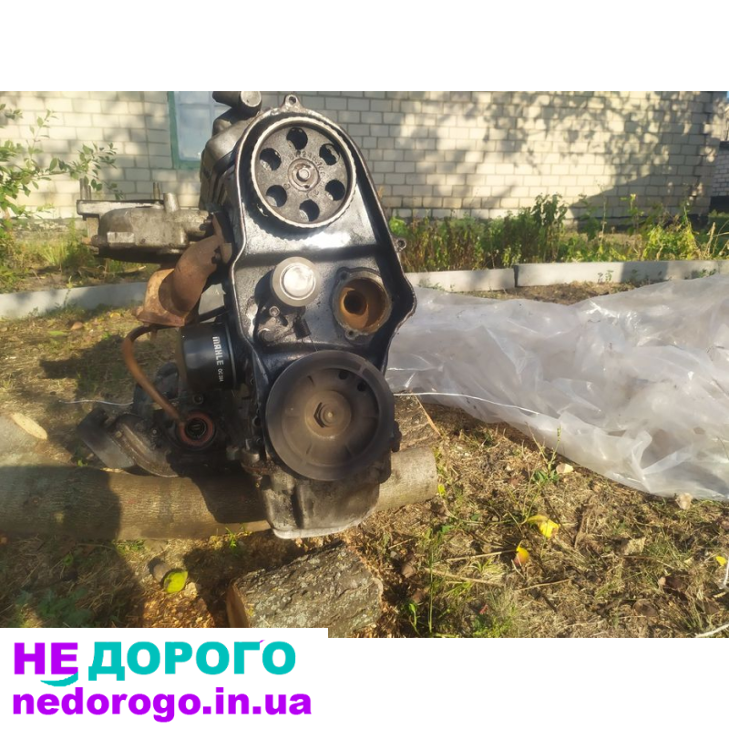 Двигун 1,1 Таврія, 1997, бензин, з коробкою передач, в зборі.