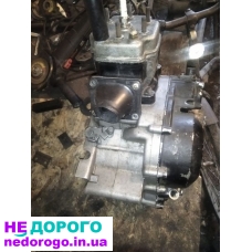 Двигун 125 2т, модель Двигатель, випущений в Україні, об'єм 125 см³, працює на бензині.