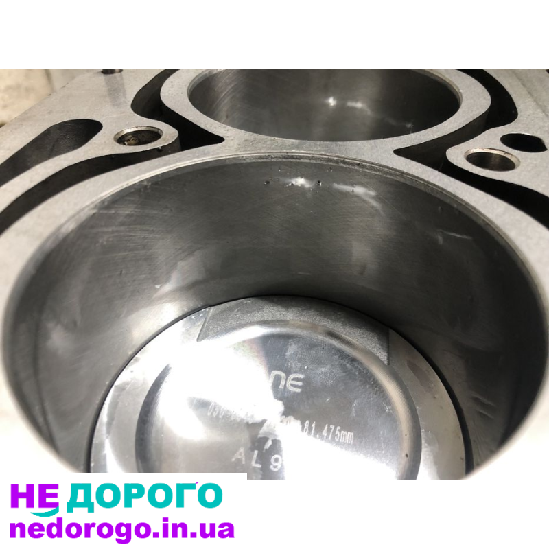 Двигун 1.6 AKL/APF для VW Golf/Bora, Skoda Octavia, Audi A3. Випущений у 2000-х роках. Працює на бензині.