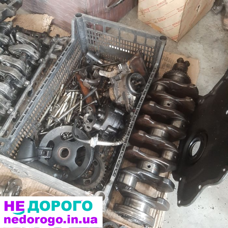 Двигун D6BA від Ford - дизельний, 6 циліндрів, 3.3 л, випущений у 2000 році.