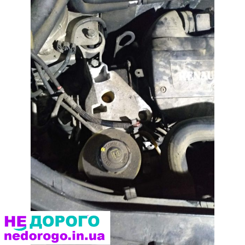 Двигун Renault Trafic Opel Vivaro 1.9 F9Q 2001 1.9 л дизель.