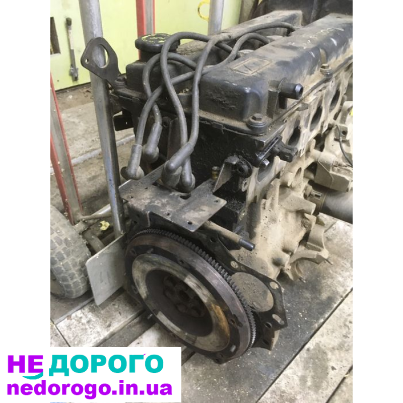 Двигун Ford 1.8 бензин, модель, рік випуску, об'єм двигуна паливо.