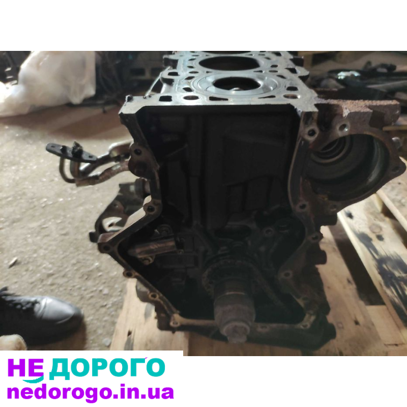 Двигун M9R 2,0 2007-2014 Renault Trafic Opel Vivaro без ГБЦ, дизель.