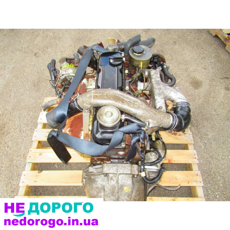 Двигун Nissan TD27, встановлений на автомобілях Urvan, Terrano, Navara, Pathfinder. Об'єм - 2.7 літра, дизельне паливо.