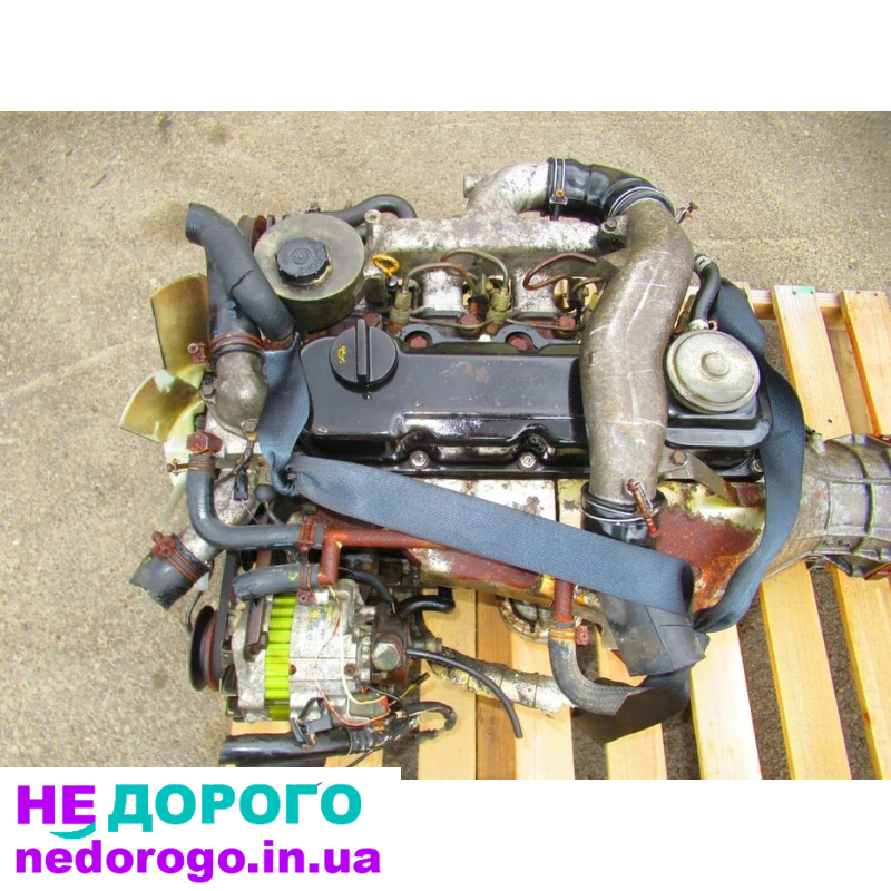 Двигун Nissan TD27, встановлений на автомобілях Urvan, Terrano, Navara, Pathfinder. Об'єм - 2.7 літра, дизельне паливо.