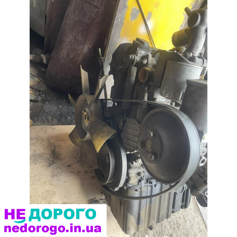 Двигун Sprinter 2.3, без турбіни, випущений в Україні, 2.3 л, бензин.