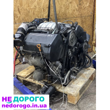 Двигун Mitsubishi 4G64, 2.4, бензин, 2003 рік. Mitsubishi 4M40, 2.8, дизель, 2001 рік.