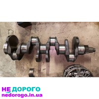 Двигун Chrysler Voyager 2.5 TD 1999: 2.5 л дизель.