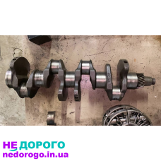 Двигун Chrysler Voyager 2.5 TD 1999: 2.5 л дизель.