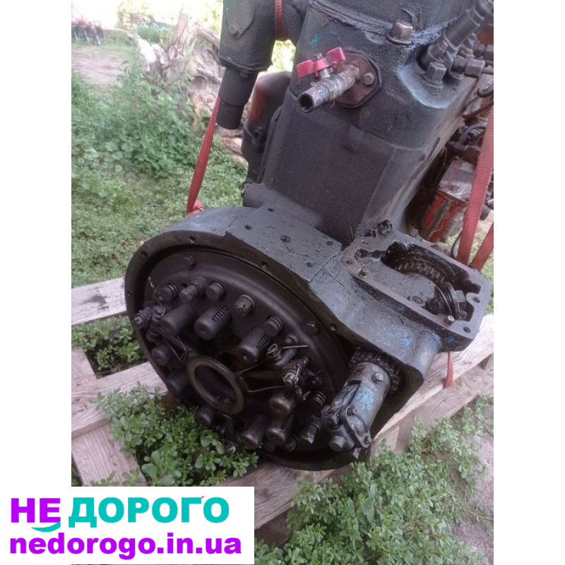 Двигун Д65 від українського виробника УМЗ-6. Об'єм 6 л, паливо - дизель.