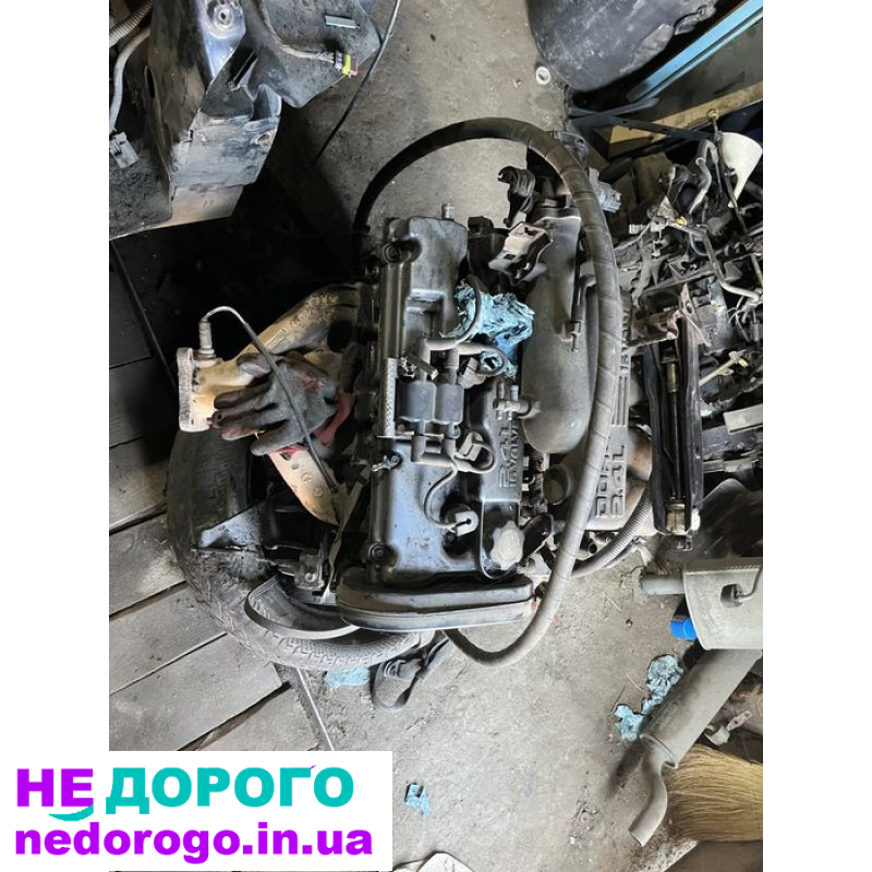 Двигун Chrysler Voyager 2.4 бензин 2005 рік 2.4 литра.