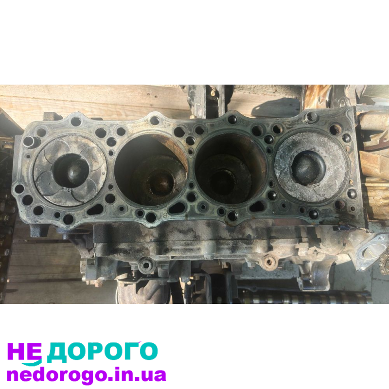 Двигун Mitsubishi Pajero 3.2d, 2005 рік, дизельний, об'єм 3.2 л.