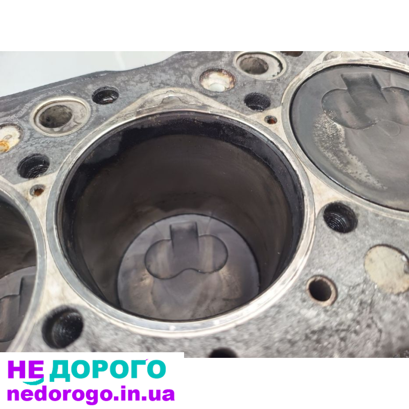 Двигун Mitsubishi Pajero II 2.5TD 4D56 1991 2.5л дизель.