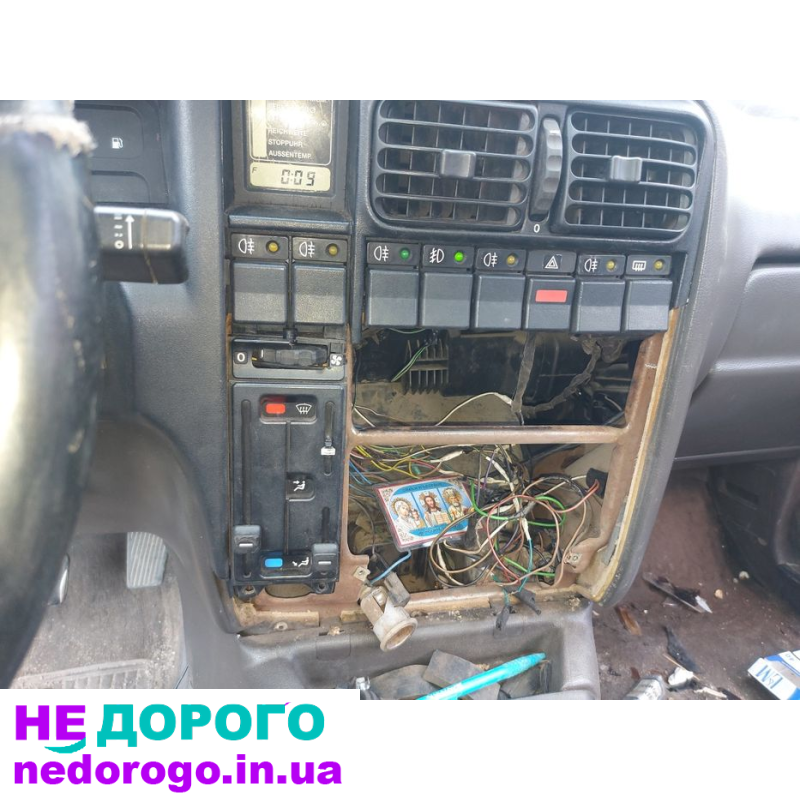 Двигун Opel Omega A 2.4 бензин, 1994 рік, об'єм 2.4 л, українська версія.