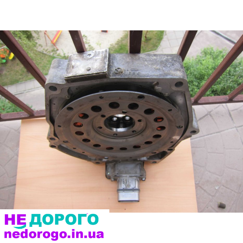 Електричний двигун MF-6 від авто HONDA INSIGHT HYBRID 1,3: модель MF-6, рік випуску, об'єм 1,3 л, паливо - гібрид.