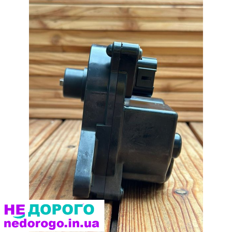 Електропривод роздавальної коробки Nissan Navara d40, 2012 рік, 2.5 л дизель.