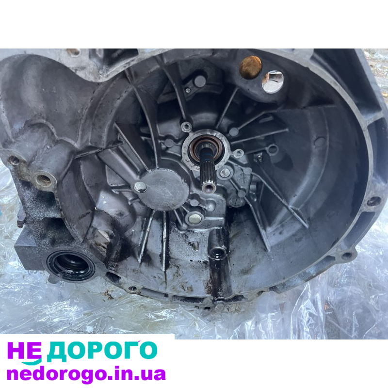 Двигун Ford Fiesta MK7 1.6 HDI, мкпп 5ст, рік випуску 8A6R 7002 FA. Об'єм двигуна - 1.6 л, паливо - дизель.