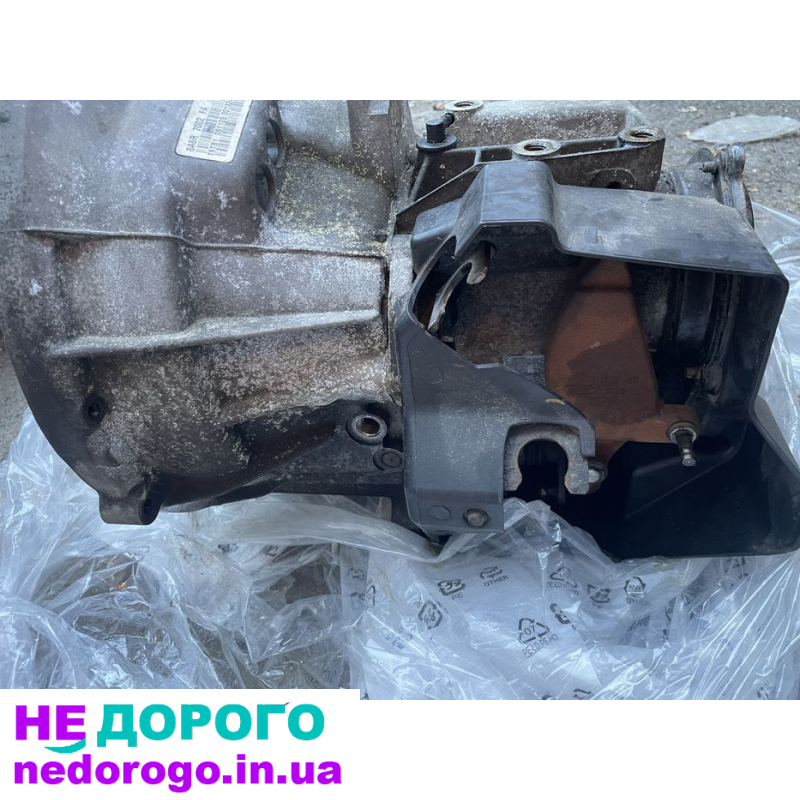 Двигун Ford Fiesta MK7 1.6 HDI, мкпп 5ст, рік випуску 8A6R 7002 FA. Об'єм двигуна - 1.6 л, паливо - дизель.