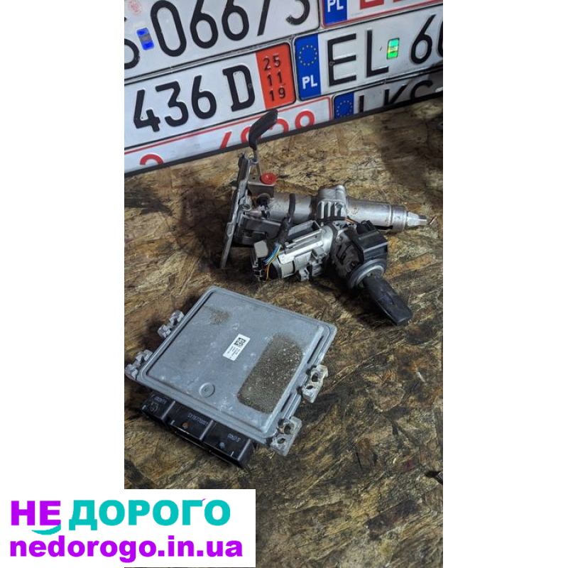 Електронний блок управління двигуном Ford Fiesta Mk7 1.4 TDCi 2010 1.4 л дизель.