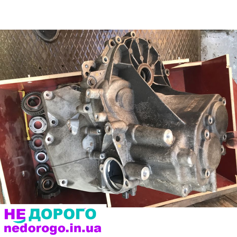 Коробка передач Ford Focus 1.6 дизель 2015 1.6L Дизель.