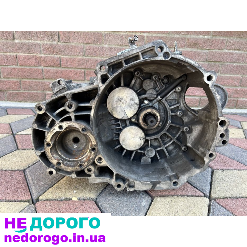 Коробка КПП Volkswagen Passat B6 Touran механіка Ідеал