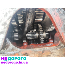Коробка МТЗ 82/80/892: двигун 80 к.с., дизель, 1982 р. Відмінний стан, готова до використання.