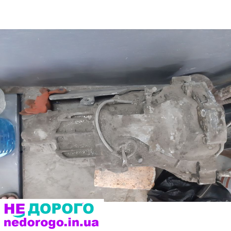 Коробка передач Audi 100 c4, 1991, 2.0 л бензин. Під ремонт.