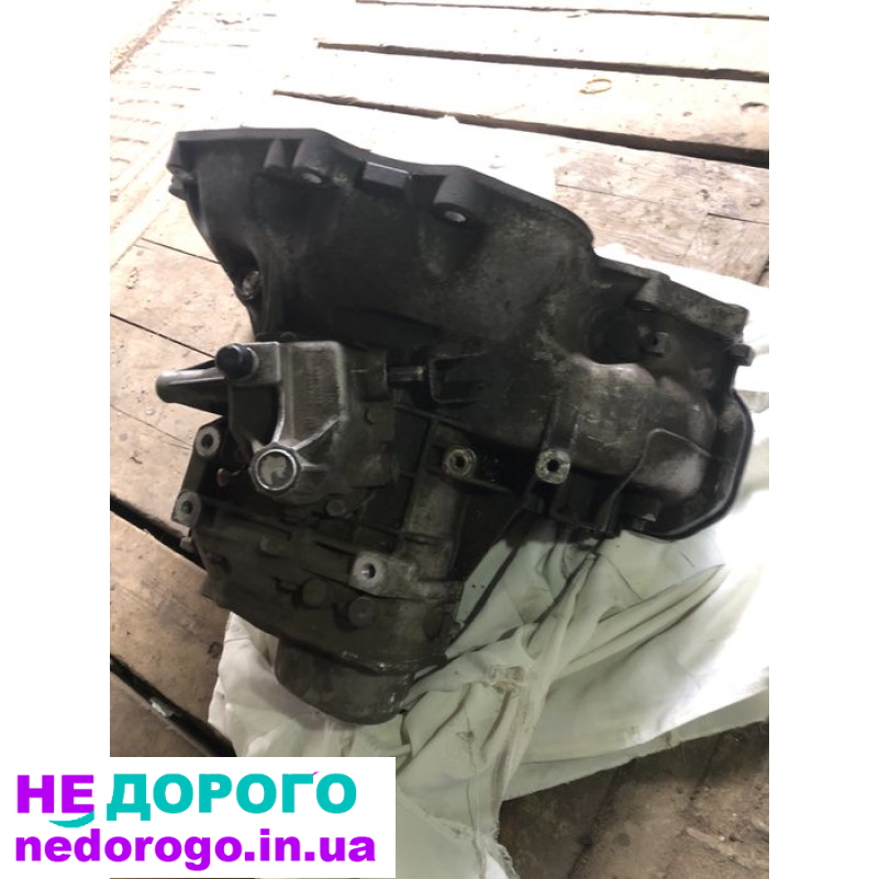 Коробка Opel Combo: Двигун Z17DTH, модель 2015, об'єм 1.7 л, дизель.