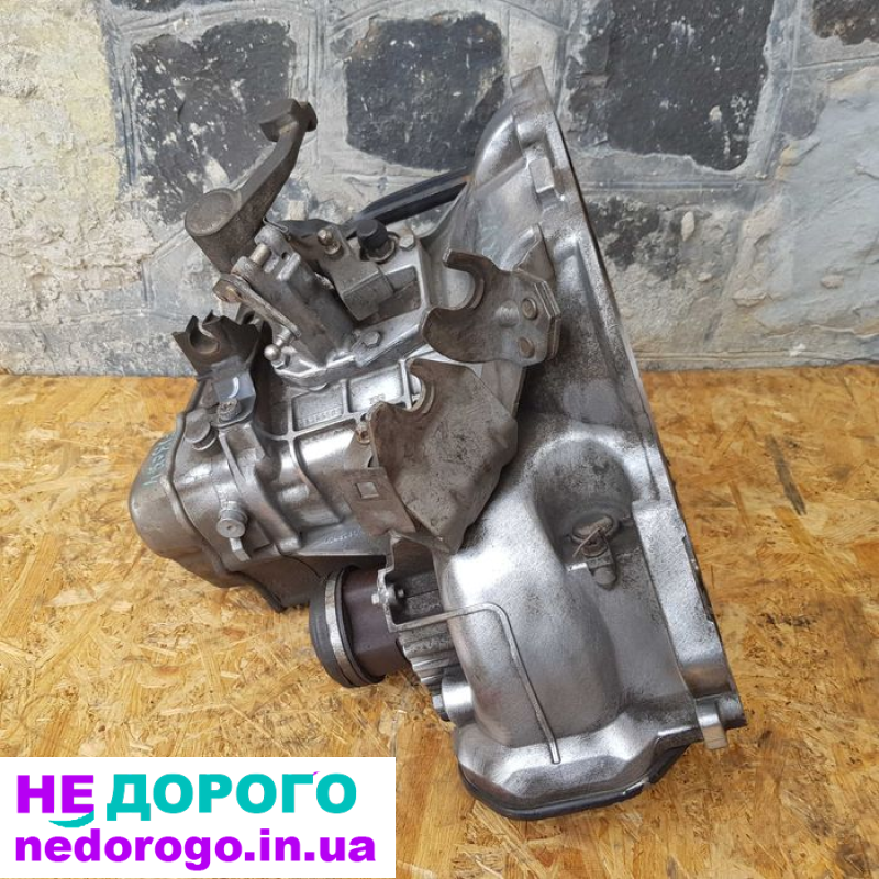 Коробка передач Opel Agila 1.2 2000-2007р.в. (F13C374) 1.2 л бензин