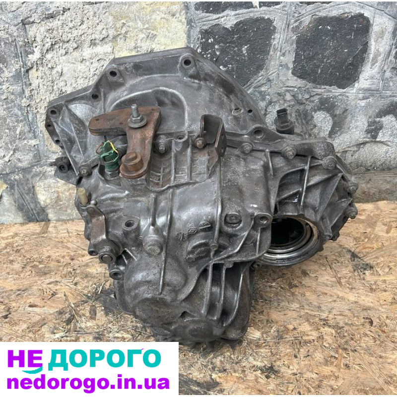 Коробка передач Renault Master 2.5dCi | Opel Movano 2.5DTi: Назва: КПП, модель: Renault Master/Opel Movano, рік випуску: - , об'єм двигуна: 2.5 л, паливо: дизель.
