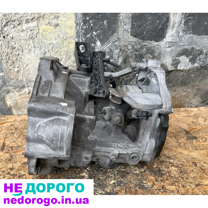 Коробка передач (КПП) Volkswagen Caddy 3 1.9TDI 2004-2015р.в. (LFZ)