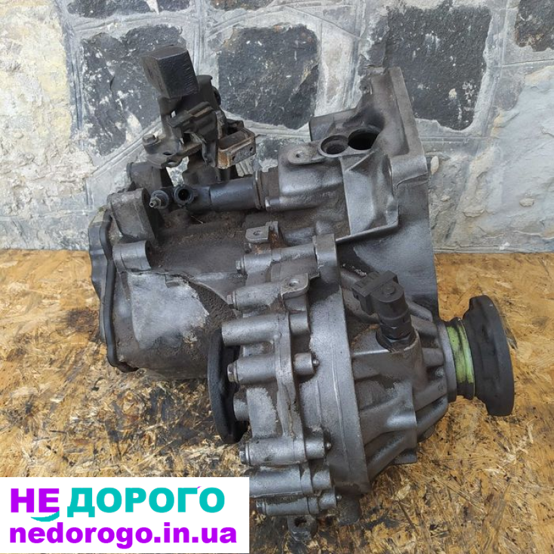 Коробка передач (КПП) Volkswagen Golf 4. Bora 1.8 20V (CZM)