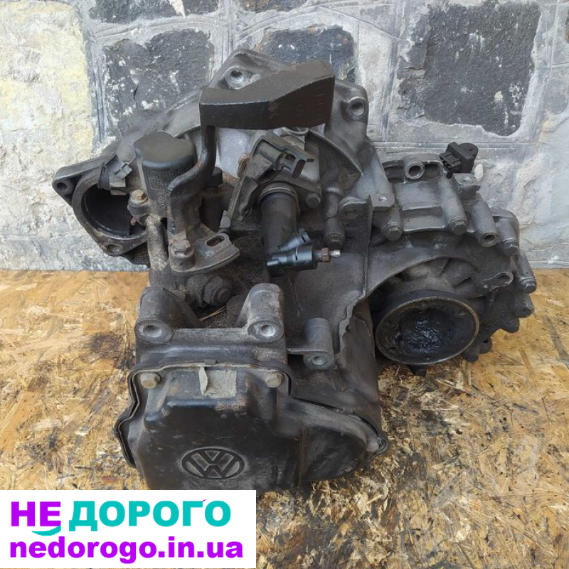 Коробка передач (КПП) Volkswagen Golf 4. Bora 1.8 20V (CZM)