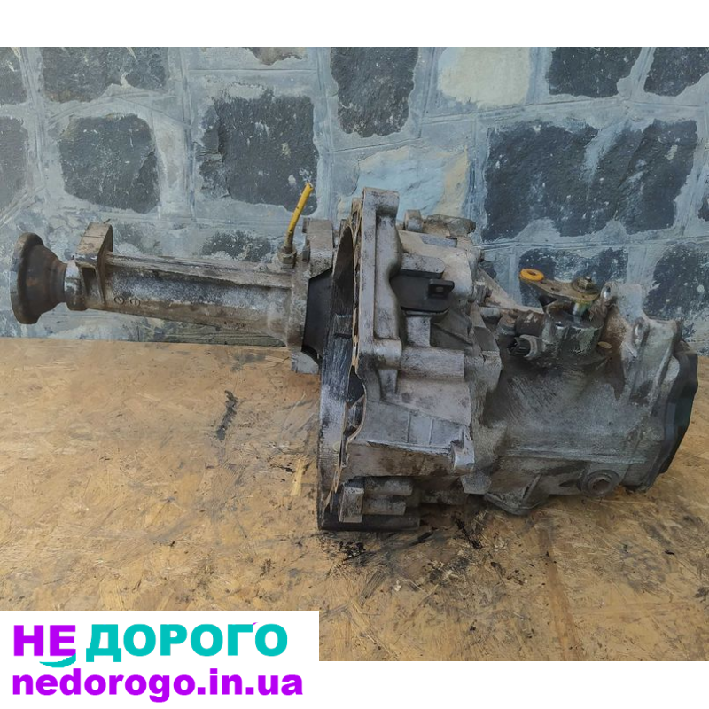 Коробка передач (КПП) Volkswagen T4 1.9D 1.9TD 2.4D 1990-1996р.в.