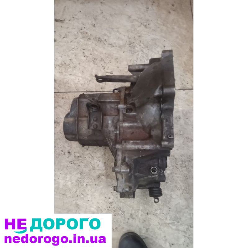 Коробка передач Mazda 626 gc 2.0, 1990 рік, бензин, 2.0 л.