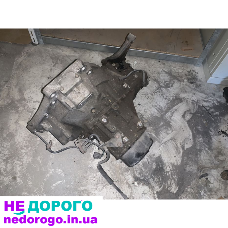 Коробка передач Mazda Premacy, LF, 2001, 1.8 л, бензин.