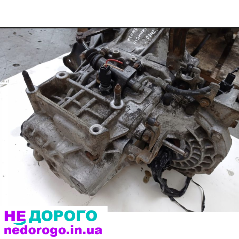 Коробка передач механічна МКПП 5-ступ Hyundai Trajet 2.0 бензин 2000 р.