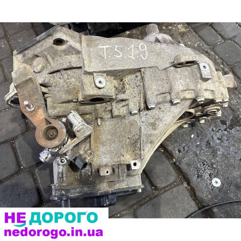 Коробка передач механіка 5 ступ. VW T5 1.9 tdi CSH-DE 02Z301103D, 2005 рік, дизель, об'єм двигуна 1.9 л.