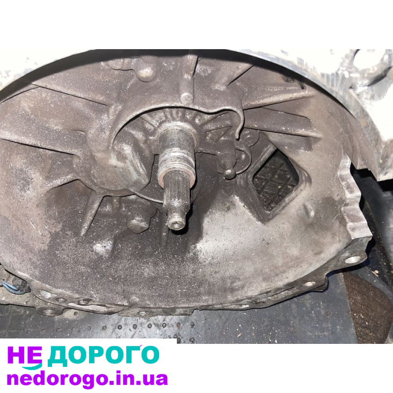 Коробка передач механіка Mazda 5 1.8 бензин 2006 рік.