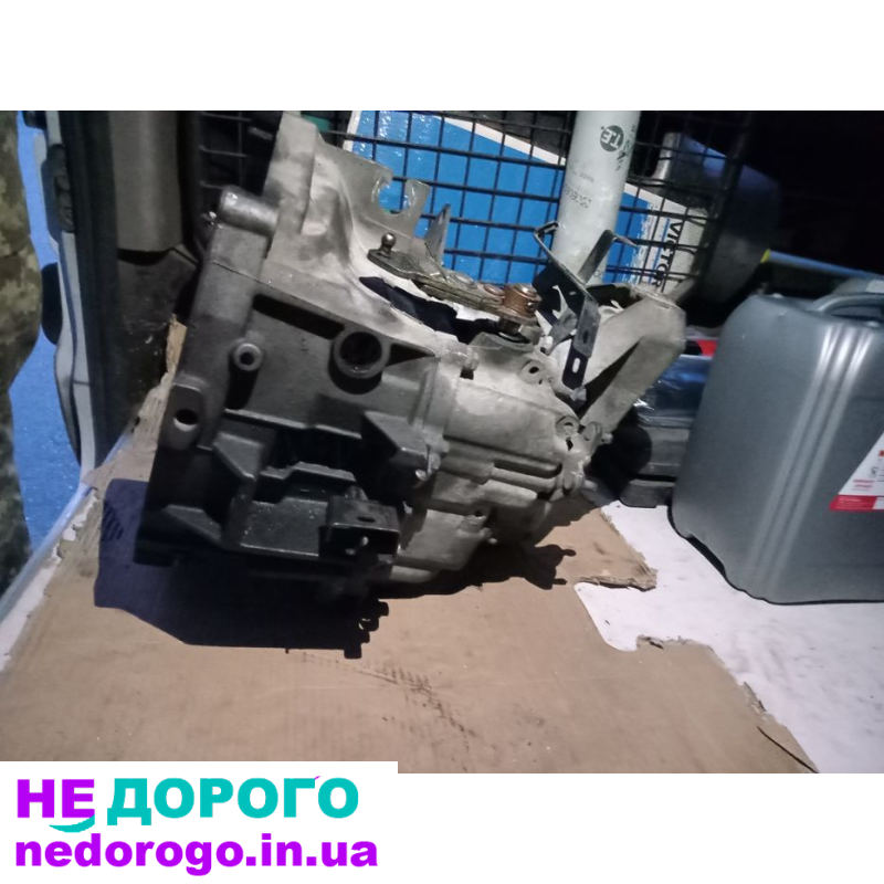 Коробка передач Opel Movano Renault Master 2000р. 5-ступенева, механічна, 2.5 л дизель.