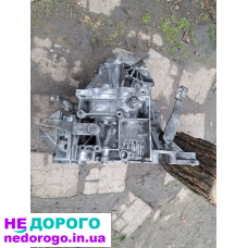 Коробка пежо 405 605 в доброму стані