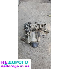 Коробка вольво 440