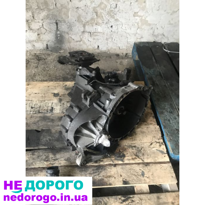 Коробка передач Volvo V50 2006 2.0 дизель 6-ступінчаста.