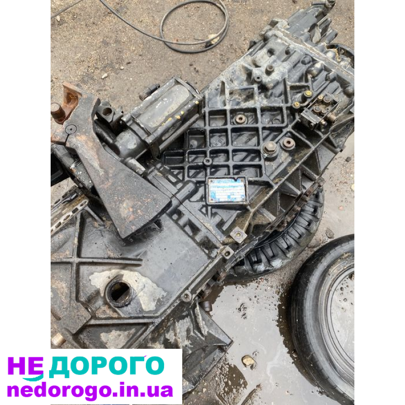 Коробка передач ZF 16S181, MAN TGA, 2005, 12.4 л дизель; ZF 12AS2130, Renault Premium, 2010, 10.8 л дизель; ZF 6S1000TO, DAF LF, 2015, 4.5 л дизель.