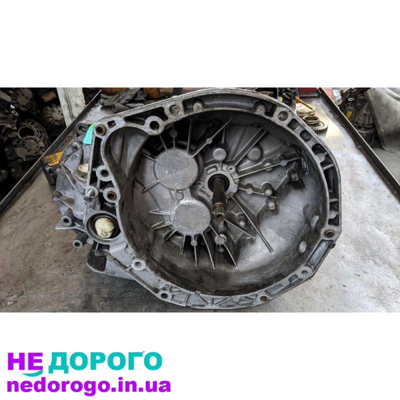 1.9. Рено Трафік, 2015, 2.0 л дизель
2.0. Опель Віваро, 2017, 1.6 л бензин